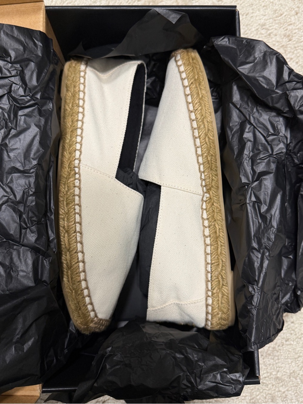 NEW IN BOX Yves Saint Laurent White Canvas Espadrilles with Natural Jute Sole